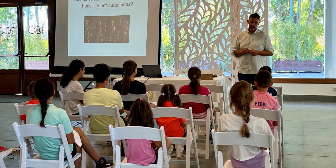 Realizar ejercicio físico es clave en el tratamiento de las enfermedades reumáticas en la edad infantil