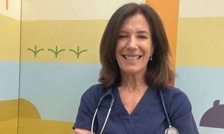 Dra. María José Lirola: “La artritis idiopática juvenil es tan frecuente como la diabetes, pero mucho menos conocida”