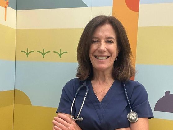 Dra. María José Lirola: “La artritis idiopática juvenil es tan frecuente como la diabetes, pero mucho menos conocida”